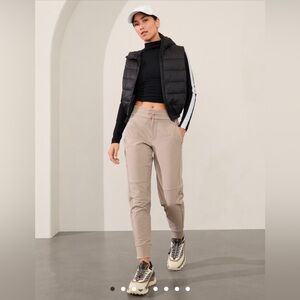 Athleta pant headland highland lighter than the photo of the women